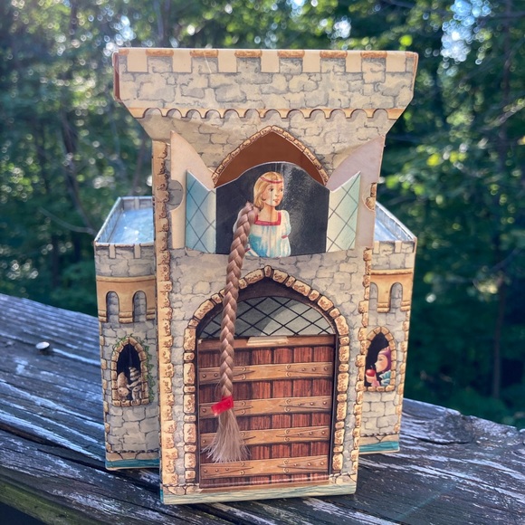 Other - HOLD FOR PATRICIA🏰 1995 Fairy Tale Castle Box Book Set 🏰